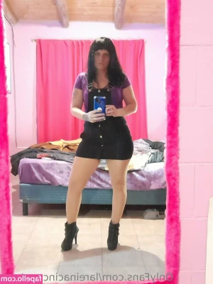 lareinacincuentona - smash or pass