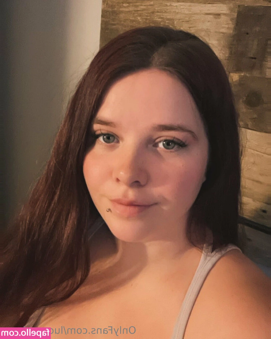 lucyxsahara - Sending sexy love 🍒💋