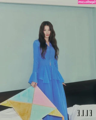 Minatozaki Sana [ minatozaki-sana ] - 😉 cum and get it babe😘 I wanna make it so special for you!