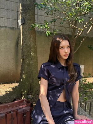 Minatozaki Sana [ minatozaki-sana ] - 0.54 min preview of the 15 min long dildo fucking video I just sent