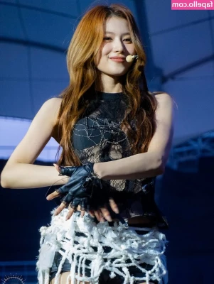 Minatozaki Sana [ minatozaki-sana ] - Your baby🔥🔥