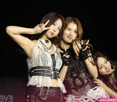 Minatozaki Sana [ minatozaki-sana ] - HOW DO YOU WANT IT BABY GOT MY MOUTH WIDE OPEN WAITING 💦💦💦