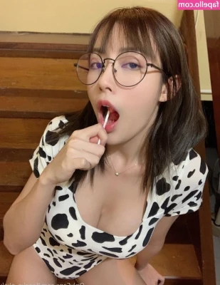 fangko_okok [ fangko-okok ] - Begin jerking boys...  Those in chastity, I expect you to hump your