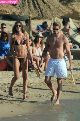 Izabel Goulart [ izabel-goulart ] - can t believe I forgot about these ones