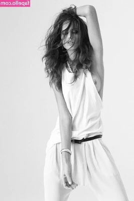 Izabel Goulart [ izabel-goulart ] - We are so sorry for late content   We were just taking some times off