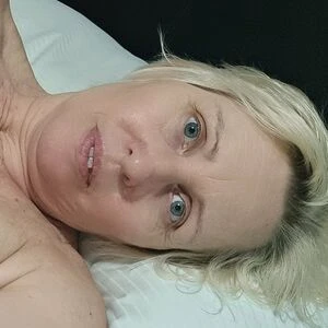 casta_olivia
