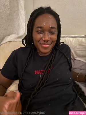 srirachadaddy - https://onlyfans.com/458111886/silviasiciliaxxx