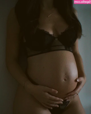 mariainesss - Fantasizing about pulling my panties to the side before I sit
