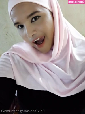 ginahalime69 - Should I do more videos like this? #touching #feeling #sexyface