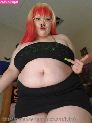 lilbabyouija - I want to push my heels into your face and make you lick them clean