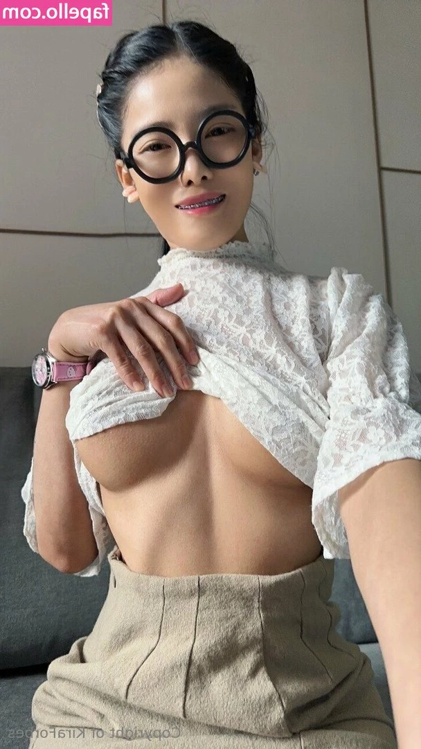 kiraforbes [ kiraforbes-2 ] - I’ll be custom videos this weekend :) go ahead and make sure to