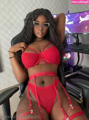 kiraforbes [ kiraforbes-2 ] - your body is what I most want to know