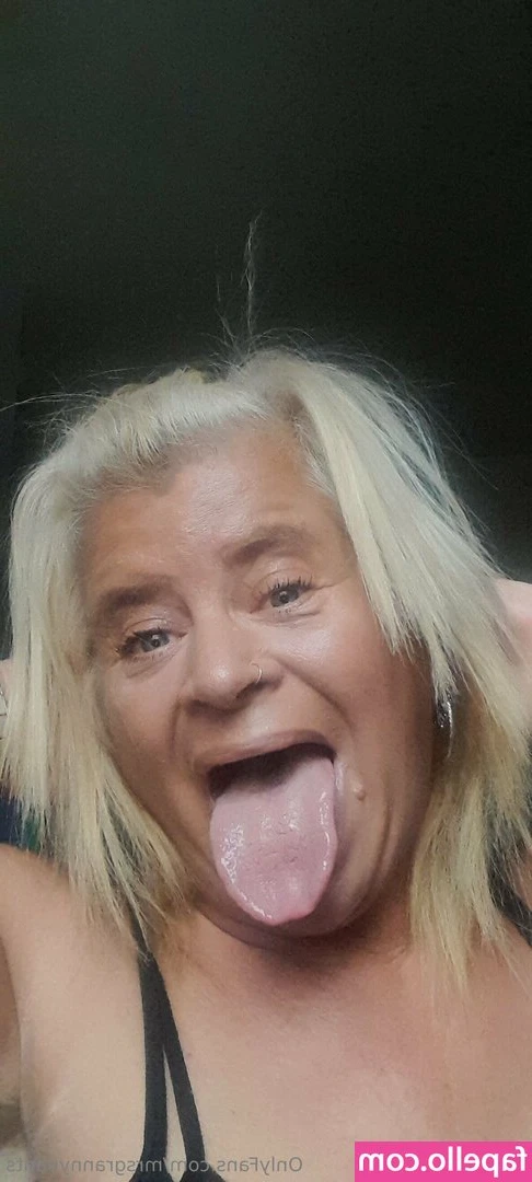 mrsgrannypants - 🤔 🤪 Blue Crotchless lingerie riding my huge dildo in my heels.