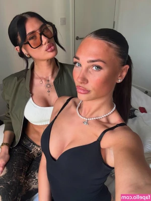 chelsb14xx - FIRST TIME TRYING ANAL 😅 needless to say... I loved it.. and the