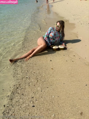 u118668979 - Do you like my naked  hairy  body