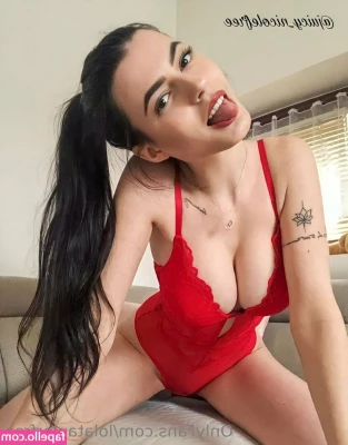 lolataylorfree - Before you even think about tasting Mommy s sweet pussy  you must