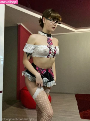 lolataylorfree - Behind the scenes shot