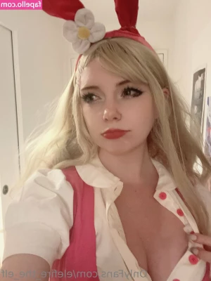 elefire_the_elf [ elefire-the-elf ] - Happy Friday <3