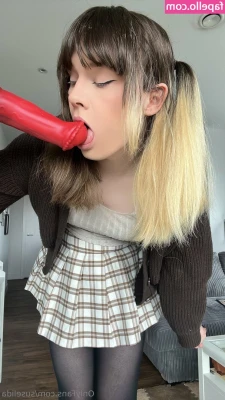 SusElida [ suselida-1 ] - Tell me in DM’s how you and I would celebrate hump day!