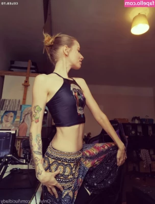 einfachsonina - Ass,tits,and kitty kat 😻