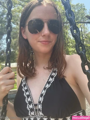 amberralexx - I tried doing that thing where you have your pants half on, did I do