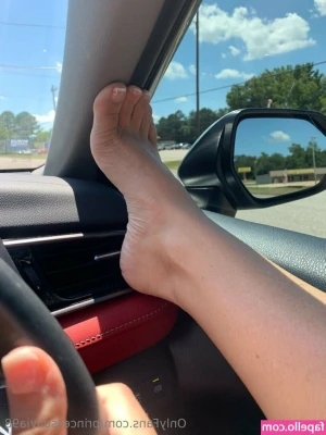 princessolivia98 - I'm a real slut for cock...check your DMs for proof!