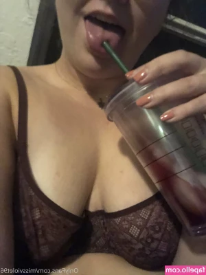 missviolet96 - I like having my ass grabbed when I’m getting dicked down from