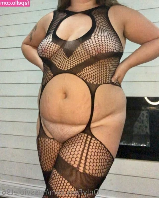 missviolet96 - just waiting for you to come fuck me 🤤💜