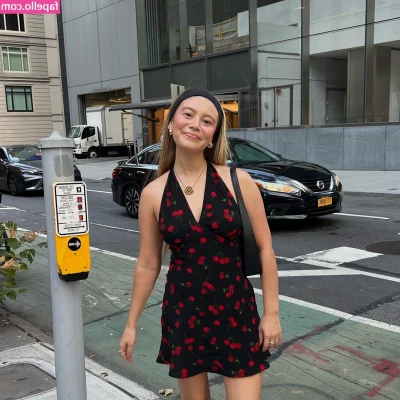 Genevieve Hannelius [ genevieve-hannelius ] - Barbershop fetish