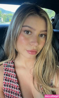 Genevieve Hannelius [ genevieve-hannelius ] - So today I thought I d dress up bright  A few totally untouched