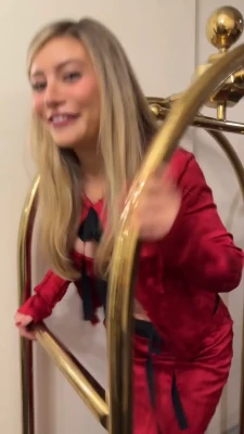 Genevieve Hannelius [ genevieve-hannelius ] - Thinkin of selling panties
