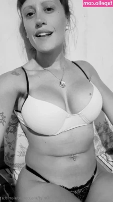 daianitta - I took a cute set on a public hiking trail where I pull my pants down