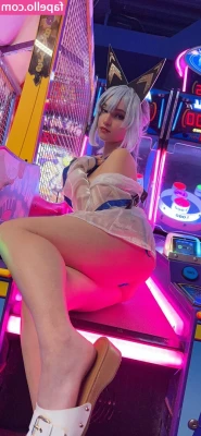 M00n_cos [ m00n-cos ] - I'm HOT and naughty as hell and born to tease you babe 🥵😉