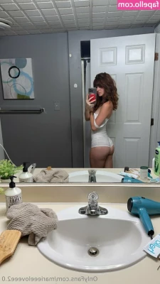 marieeeloveee2.0 [ marieeeloveee2-0 ] - If anyone is feeling generous, I'm going to link my amazon wishlist