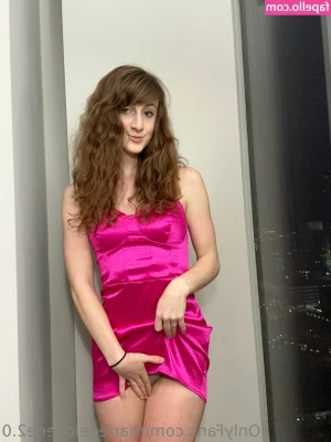 marieeeloveee2.0 [ marieeeloveee2-0 ] - Dress boobs :)