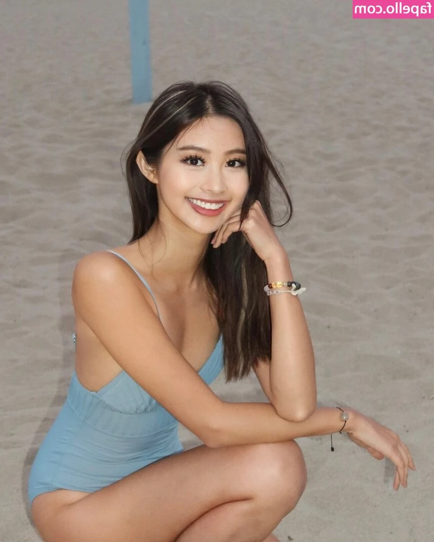 Cornelia Daiyinchi [ cornelia-daiyinchi ] - Im alone in bed now 🥵