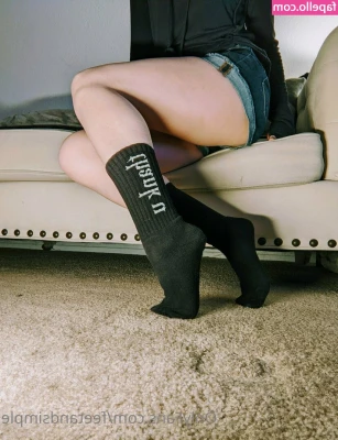 feetandsimple - Last night I had some drinks with a couple of fans thank you all for