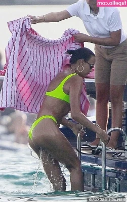 Irina Shayk - Butt plug and boots, what more do I need? Your cock maybe? 🖤🍆