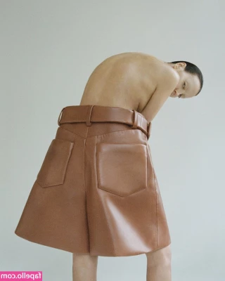 Irina Shayk [ irina-shayk ] - would you want to join me on a hike like this     sneak peak of the