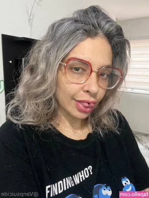 vanplive - Mis suscriptores les voy a mandar por mensaje privado un vídeo y me