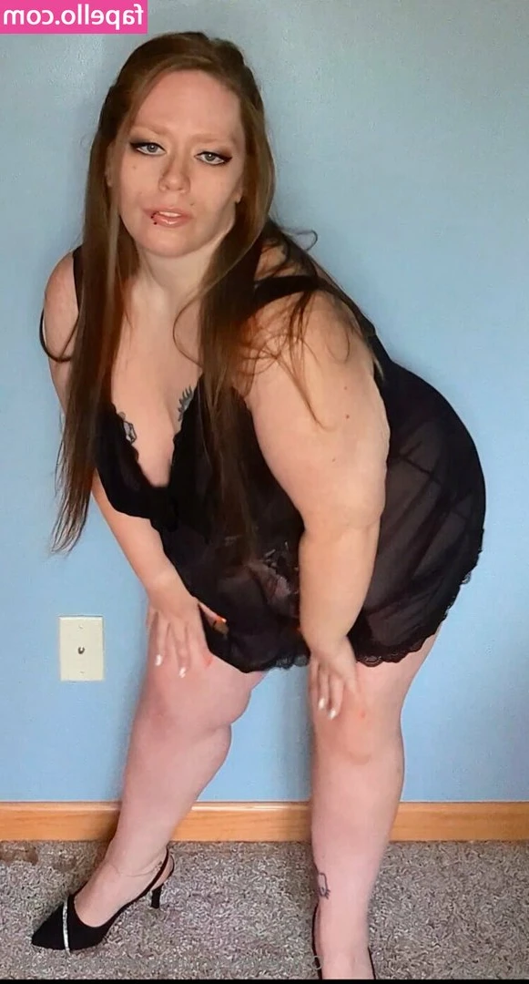divinefootgoddess1 - How things are going.. Ok so it’s a very little snippet.. always