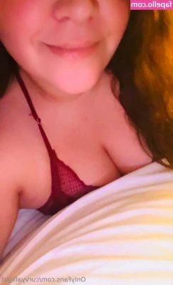 curvyalligirl - Slippery and wet💦