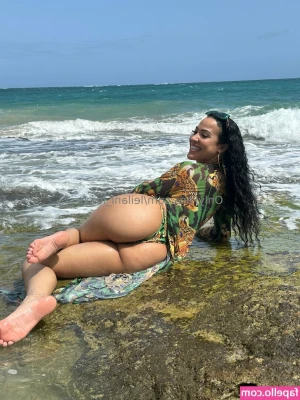 leilani_luxxx [ leilani-luxxx ] - Mooning this platform 😆