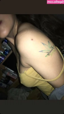 Suniebae - It’s been a while since we’ve take a trip to the glory hole. Last