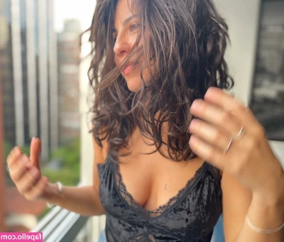 Andreia Horta [ andreia-horta ] - Cum to bed with me tonight