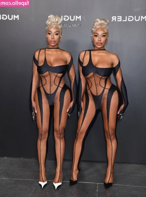 Clermont Twins [ clermont-twins ] - Messy make up and big boobs …