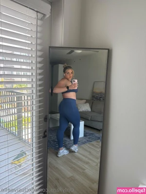 Exclusiveelle - Big booty nb trans girls? Yes or no?