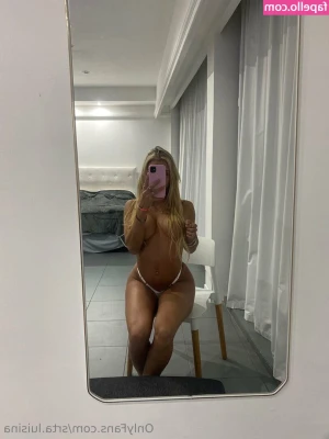 Srta.luisina [ srta-luisina ] - I pulled the panties aside for you !