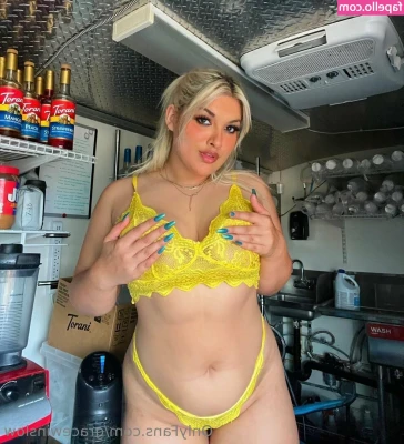 gracewinslow - Weekly request poll winner: Oil play 💦👙 [13:56]  I COVER my