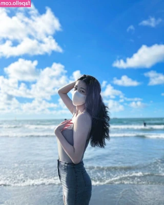 _woonru [ woonru ] - 📸 it’s the sundress season 🥰